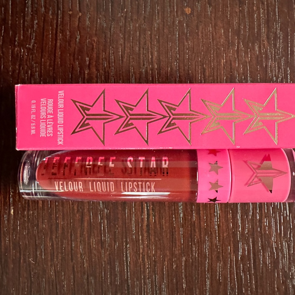 Jeffree Star Velour Liquid lipstick Designer Blood